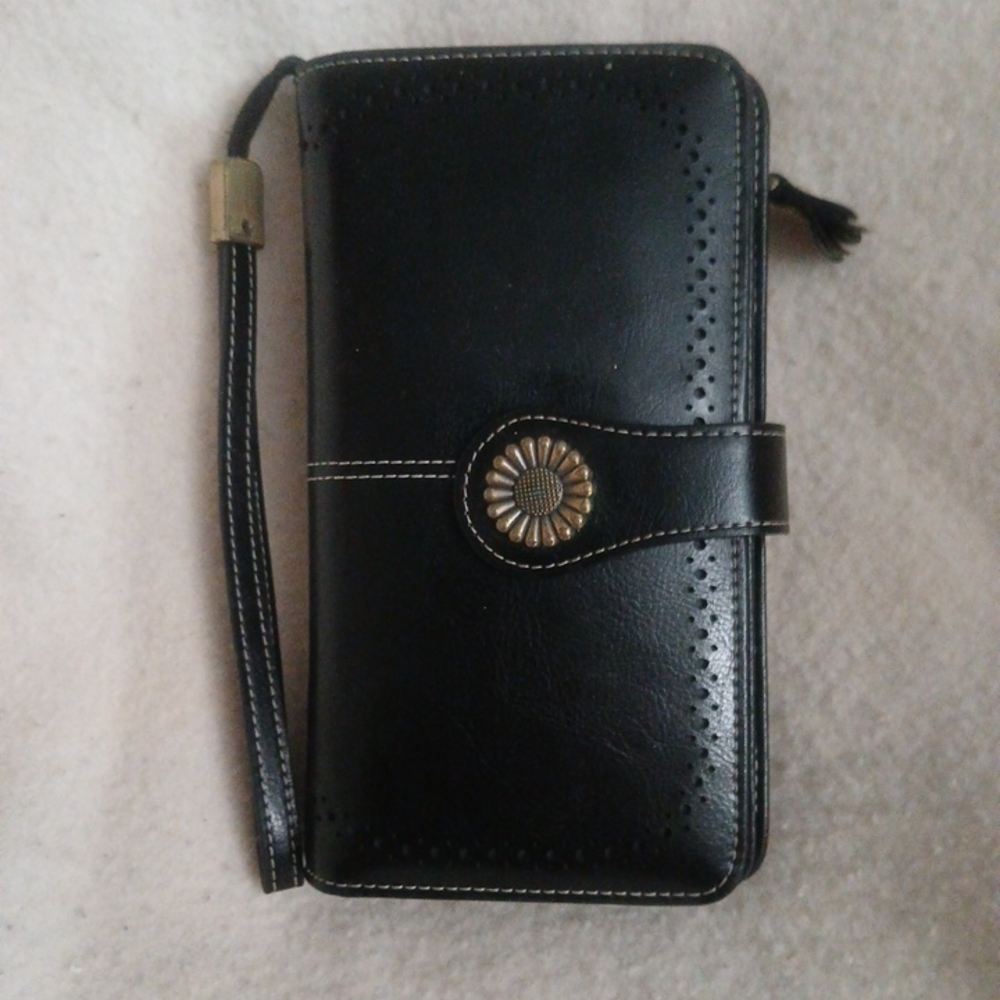 Black Leather Cell Phone Wallet